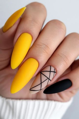 Uñas cejas y pestañas