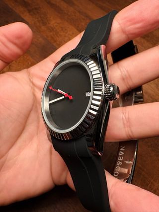 Reloj Zénar elegante y minimalista