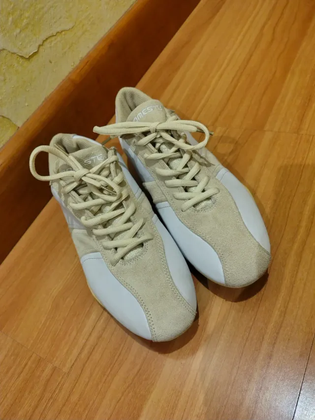 Zapatillas Romester Beige y Blancas