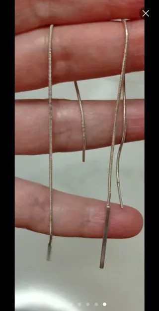 Pendientes largos plateados para fiesta