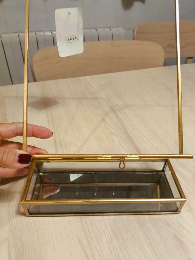 Joyero cristal dorado con colgadores