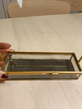 Joyero cristal dorado con colgadores