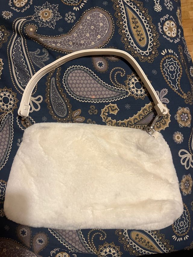 Bolso blanco de pelo  Bosanova