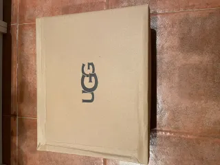 Botas UGG Beige/Marrón