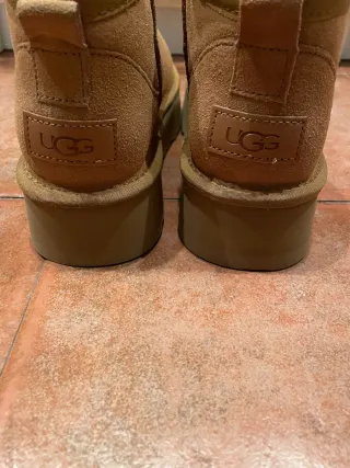 Botas UGG Beige/Marrón