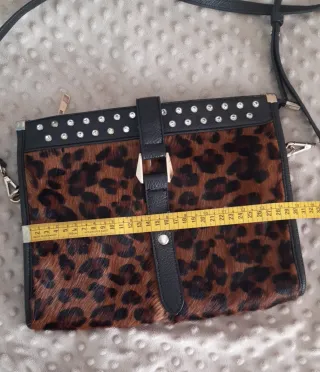 Bolso de hombro estampado