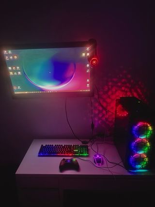 PC Gaming con luces RGB