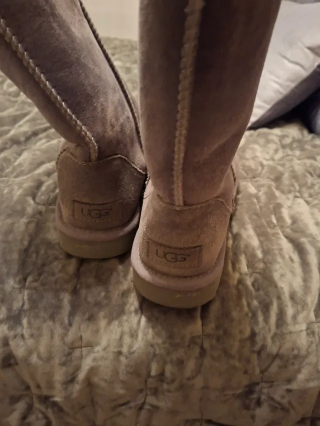 Botas UGG grises talla 38