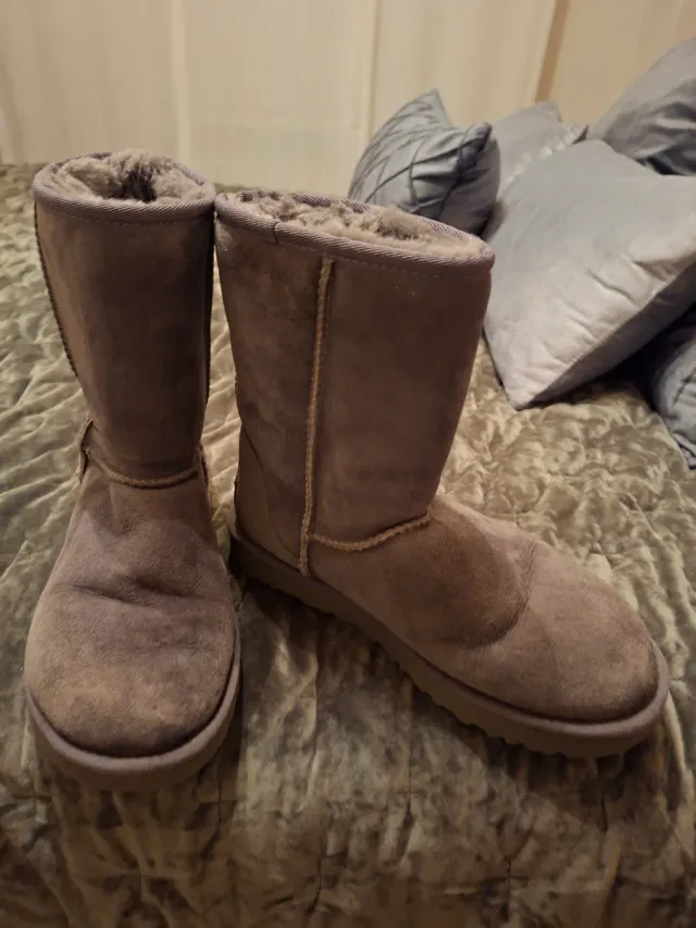 Botas UGG grises talla 38