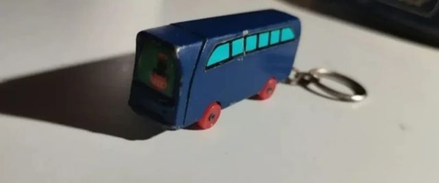Accendino vintage portachiavi autobus