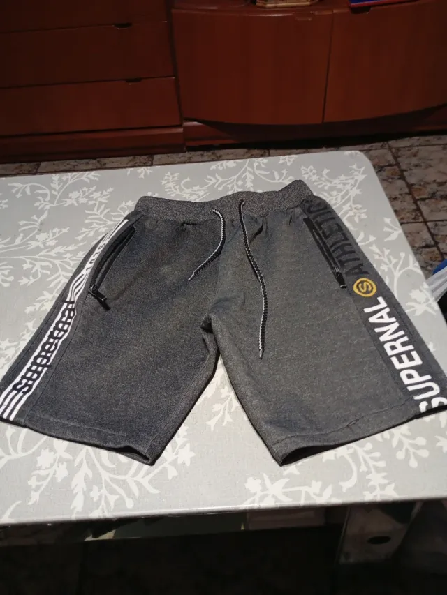 Pantalones cortos deportivos negros