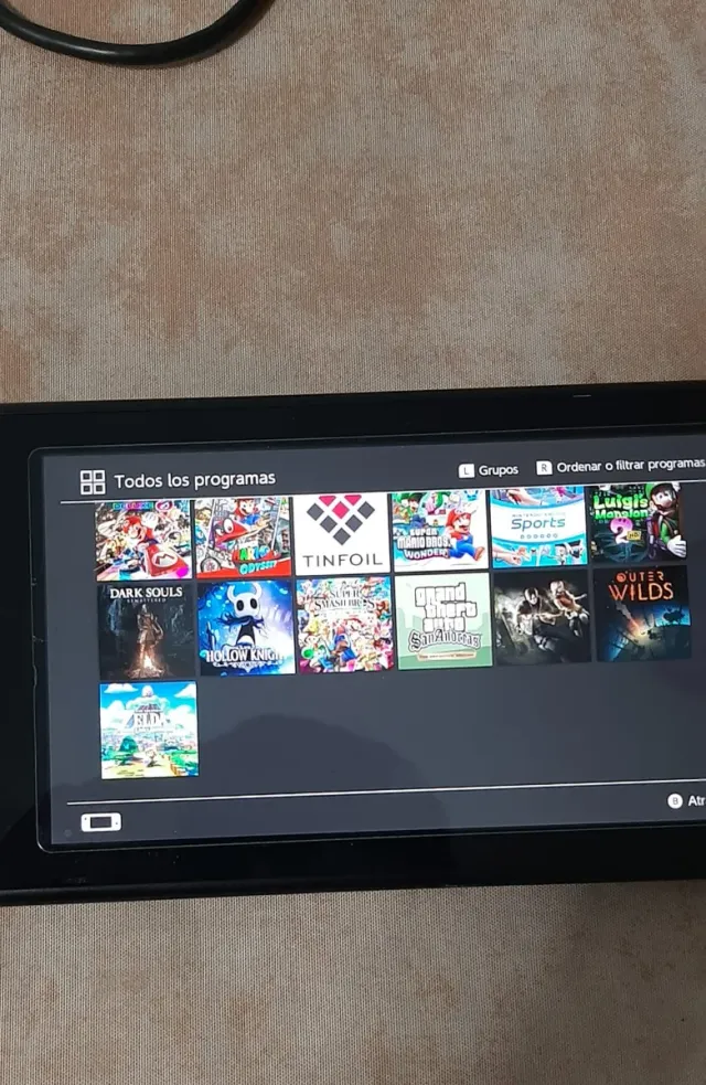 Nintendo Switch con juegos y accesorios