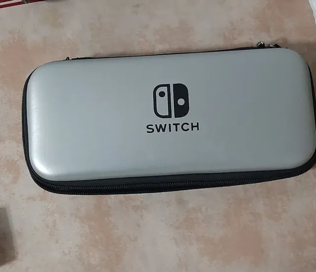 Nintendo Switch con juegos y accesorios