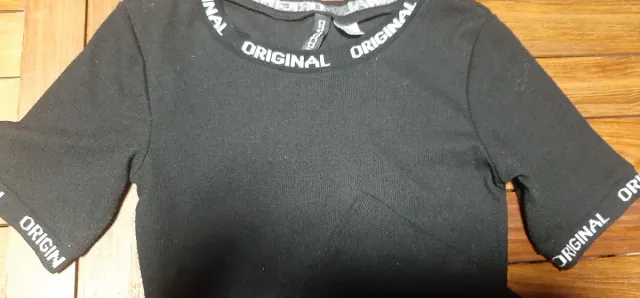 Vestido negro sport Divided