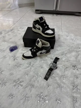 Scarpe Jordan Mid Nere e Bianche