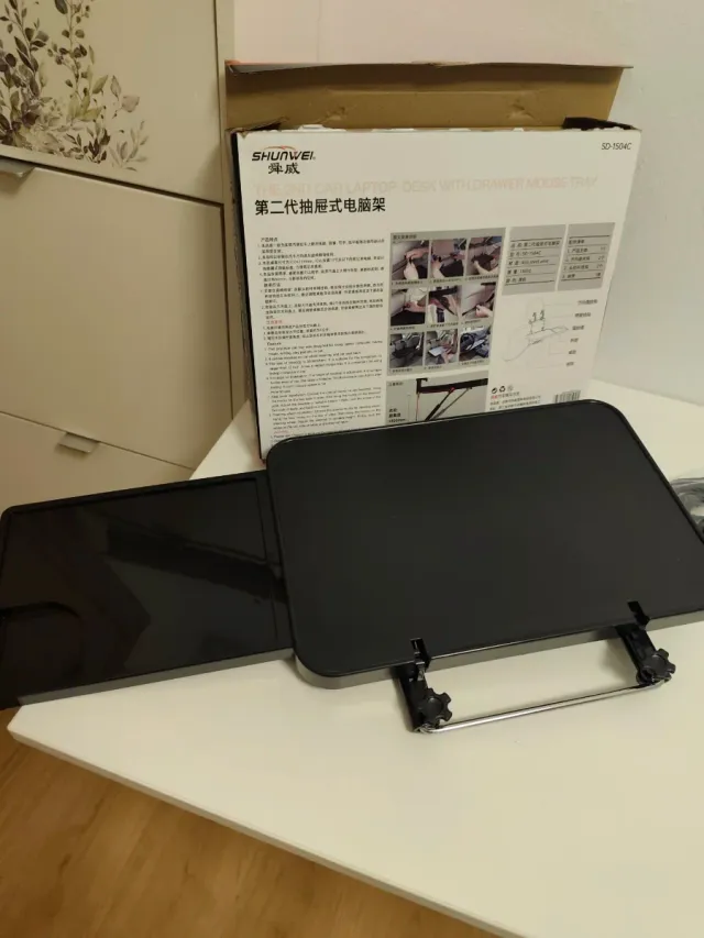 Mesa plegable para coche con cajón