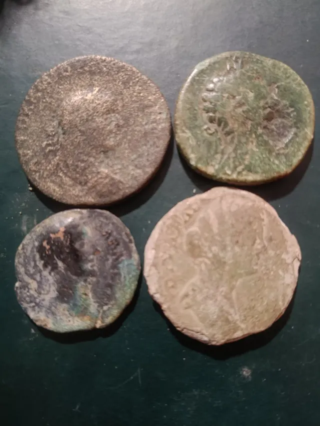 Lote de 4 monedas romanas antiguas