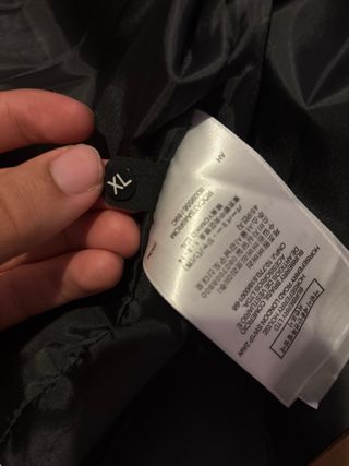 Chaqueta Burberry Negra con Capucha