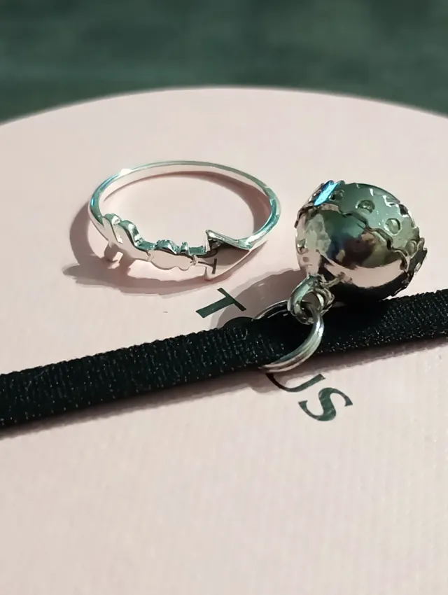 Anillo follow flecha