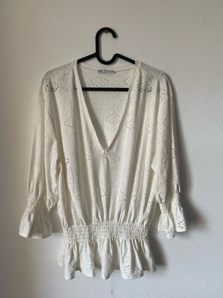 Blusa Zara blanca con elástico