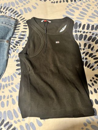 Top sin mangas Tommy Hilfiger negro