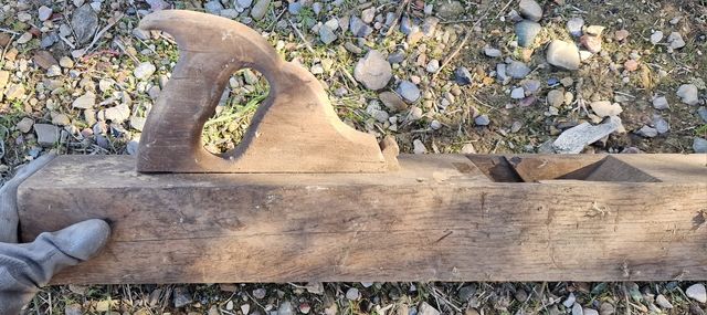 Antiguo cepillo de carpintero