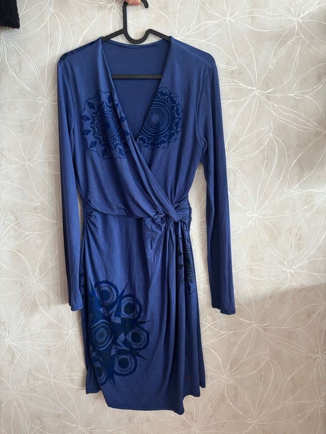 Vestido Desigual azul estampado