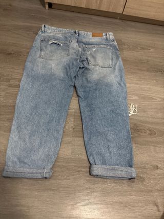 Pantalones vaqueros Bershka rotos
