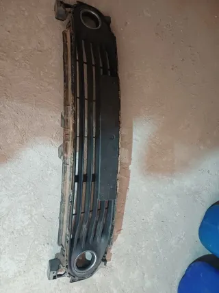 Parrillas frontales y de faro