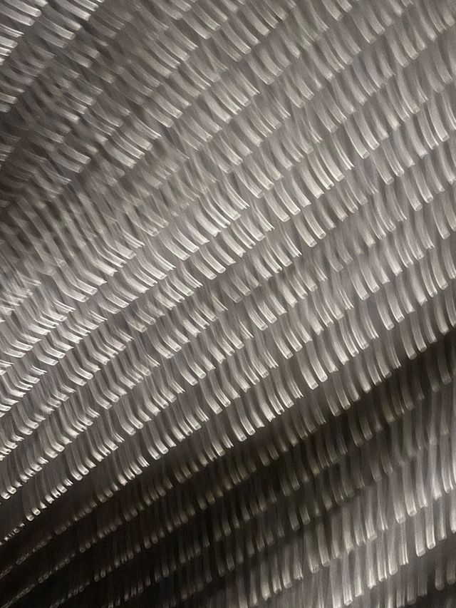 Sudadera con rayas verticales