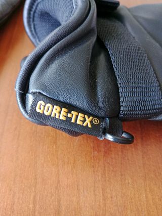 Guantes piel y Goretex Iturri.