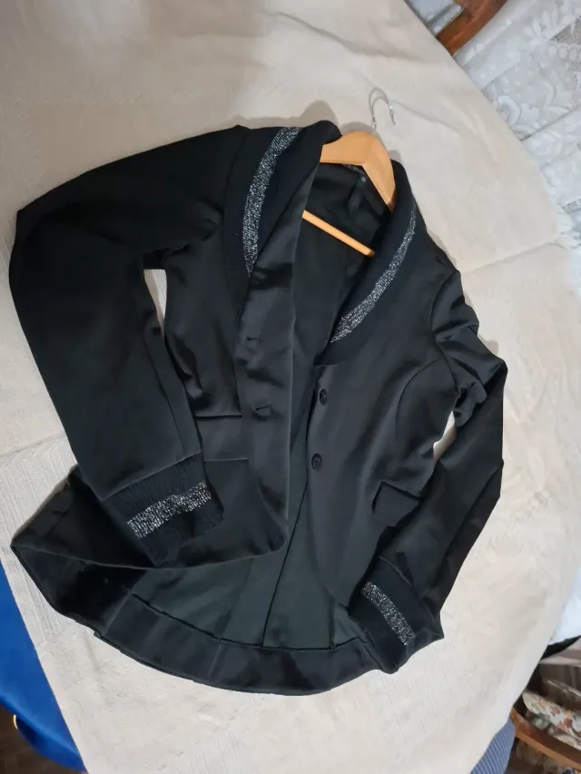 Americana negra talla S