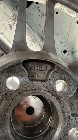 Llantas JR7 17x8 5x100 et35