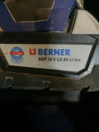 Cargador y 2 Baterías Berner 18V