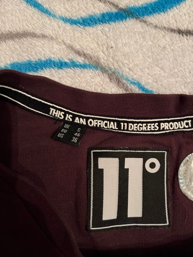 Camiseta 11 Degrees Talla S Roja