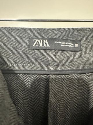 Pantalón Zara gris mujer
