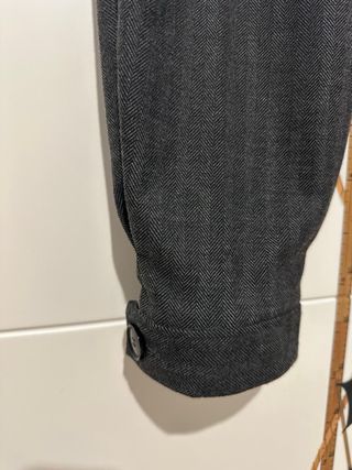 Pantalón Zara gris mujer