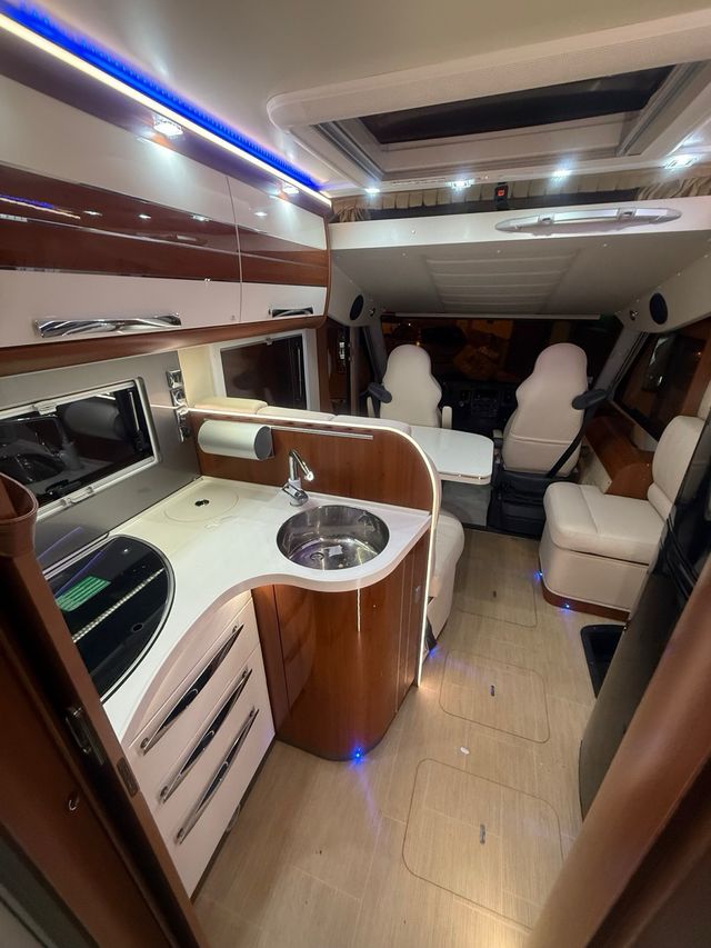 Autocaravana de lujo Movilvetta integral exclusiva