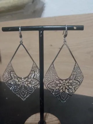 Pendientes Acero Plateado Diseño Filigrana