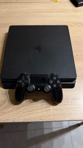 PS4 (PlayStation 4) Negra