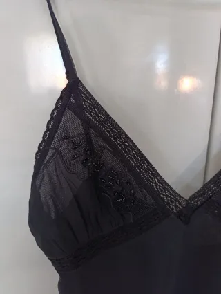 Top Blusa negra encaje abalorios con forro interio