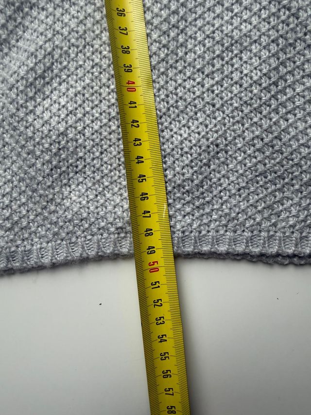 Jersey Gris Acrílico Hombros Oversize