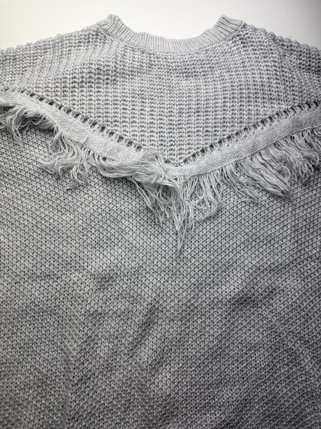 Jersey Gris Acrílico Hombros Oversize