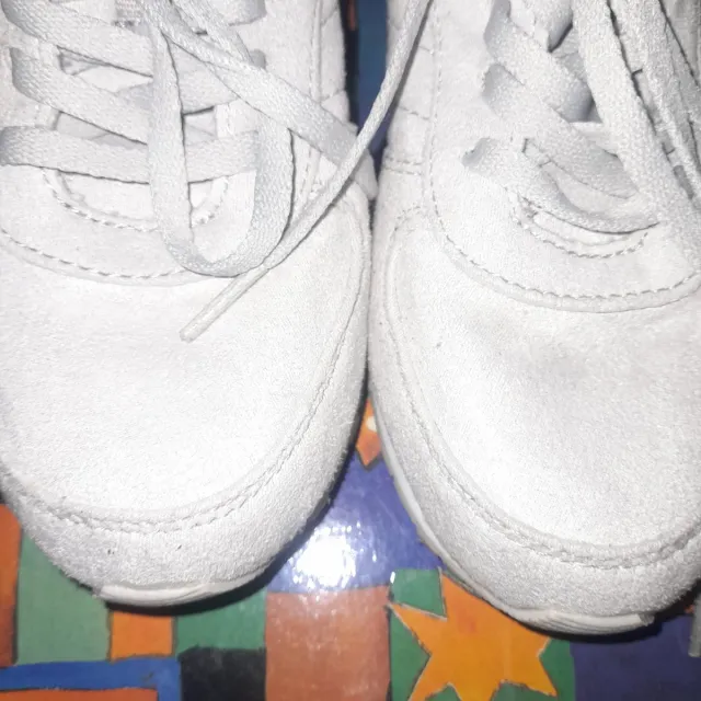 Deportivas blancas niñ@