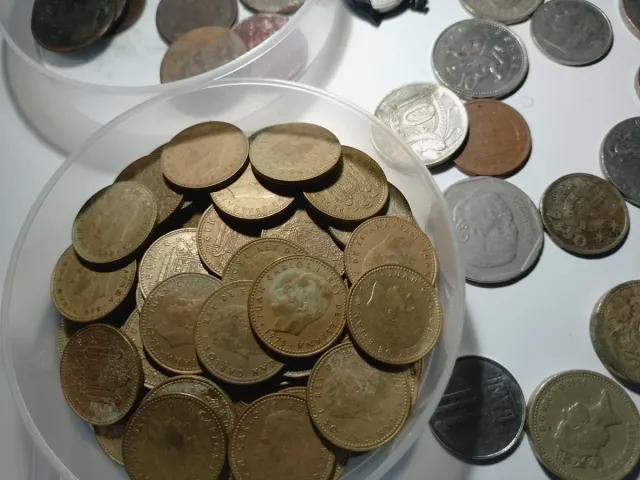 Lote de monedas antiguas variadas Que me ofrecen