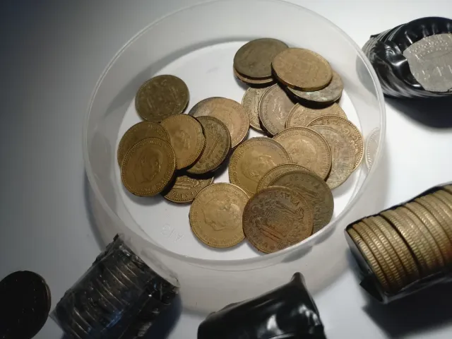 Lote de monedas antiguas variadas Que me ofrecen