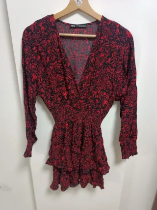 Vestido Zara Rojo y Negro Estampado