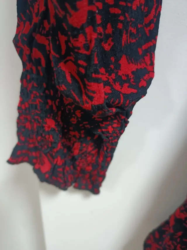 Vestido Zara Rojo y Negro Estampado