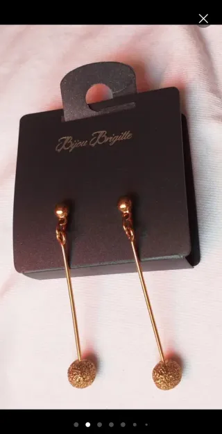 Pendientes dorados Bijou Brigitte bola