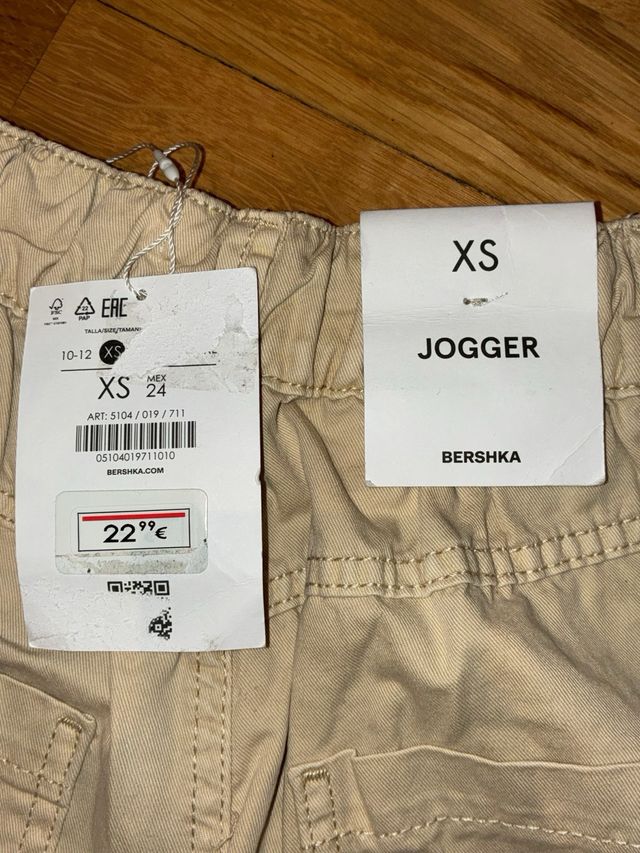 Pantalón cargo beige talla XS